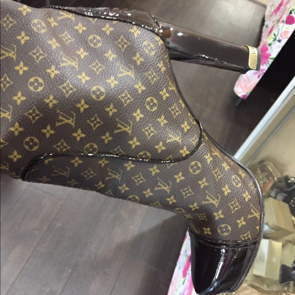 Louis Vuitton boots